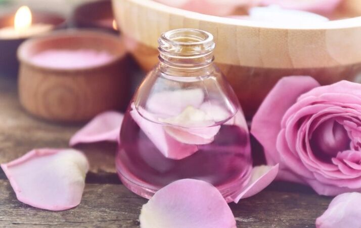 Lotion from rose petals